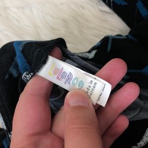 LuLaRoe Pants - LuLaRoe airplane leggings size ONE SIZE // G24 LuLaRoe Pants - LuLaRoe airplane leggings size ONE SIZE // G24